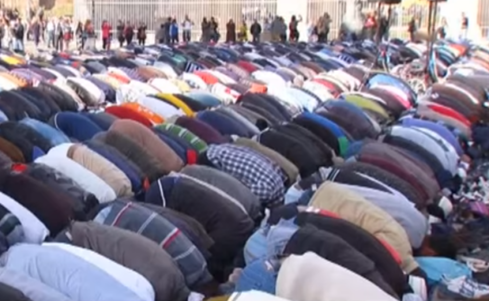 Francuski predsednik najavio borbu protiv verskog separatizma!