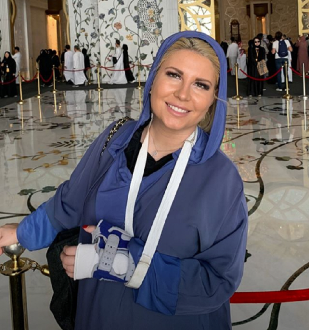 Dea Đurđević se skinula na plaži u Dubaiju: Voditeljka u nikad boljoj formi (FOTO)