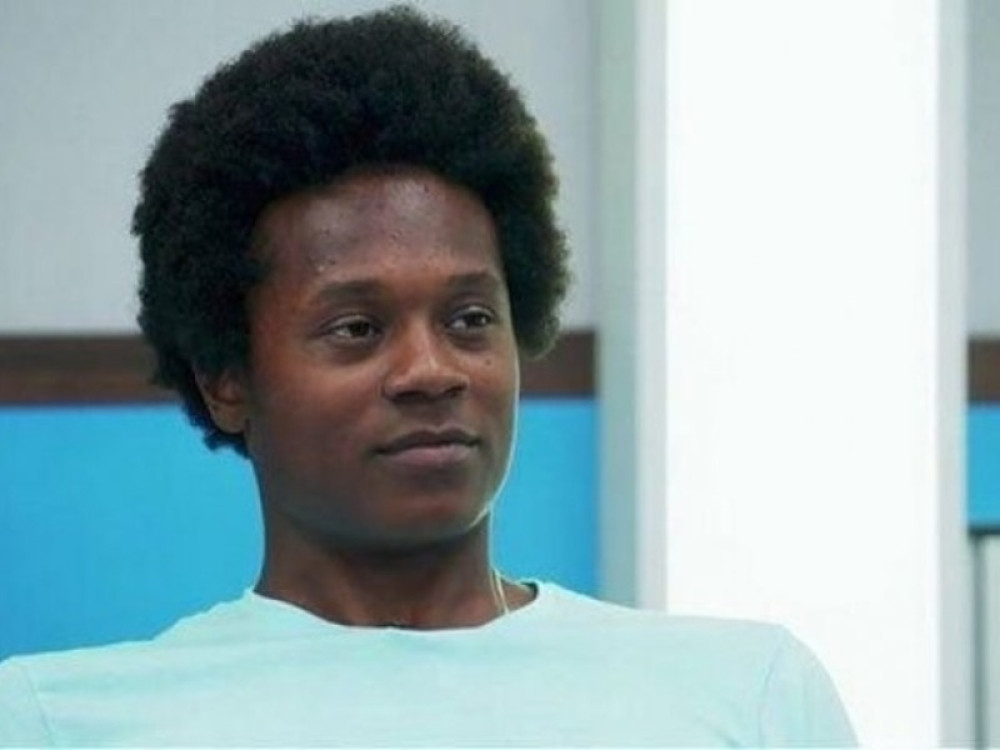 Kada je pogledao dole bilo je grozno, zatekao je nesnosan smrad! Muškarac (24 )nikada nije oprao svoj polni organ! (VIDEO)