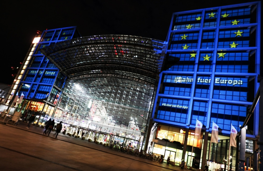 Ne biste verovali kome Nemci danas najviše veruju...