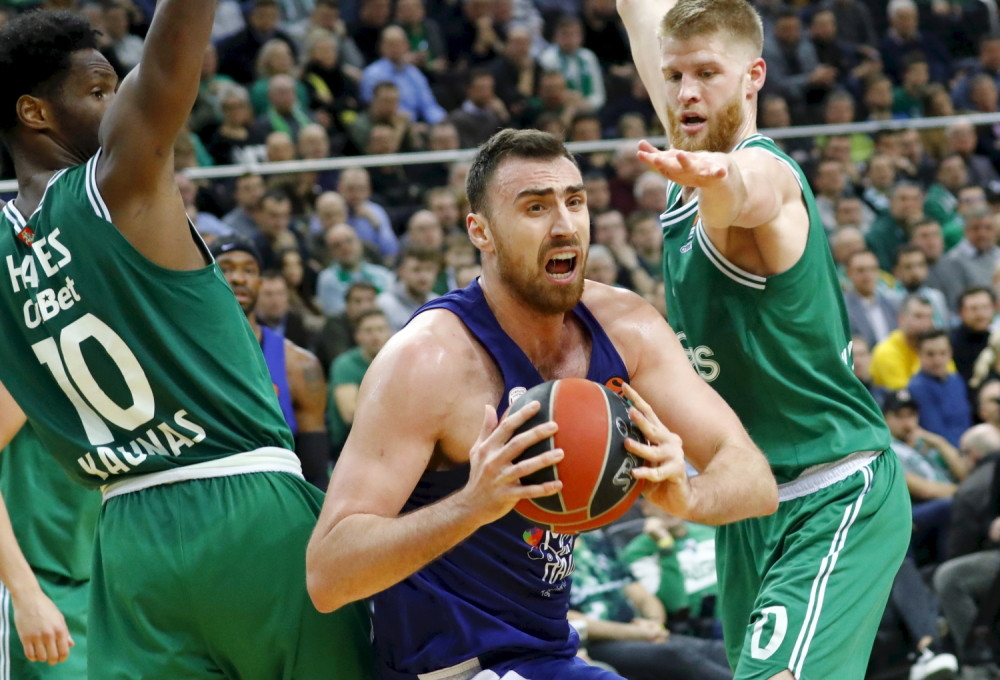 Milutinov se povredio (FOTO)