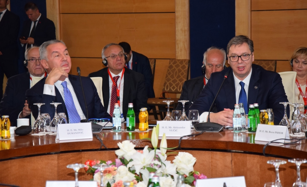 Udruženi napadi na Vučića, smeta im jaka Srbija! Ovo su razlozi zbog kojih im je trn u oku