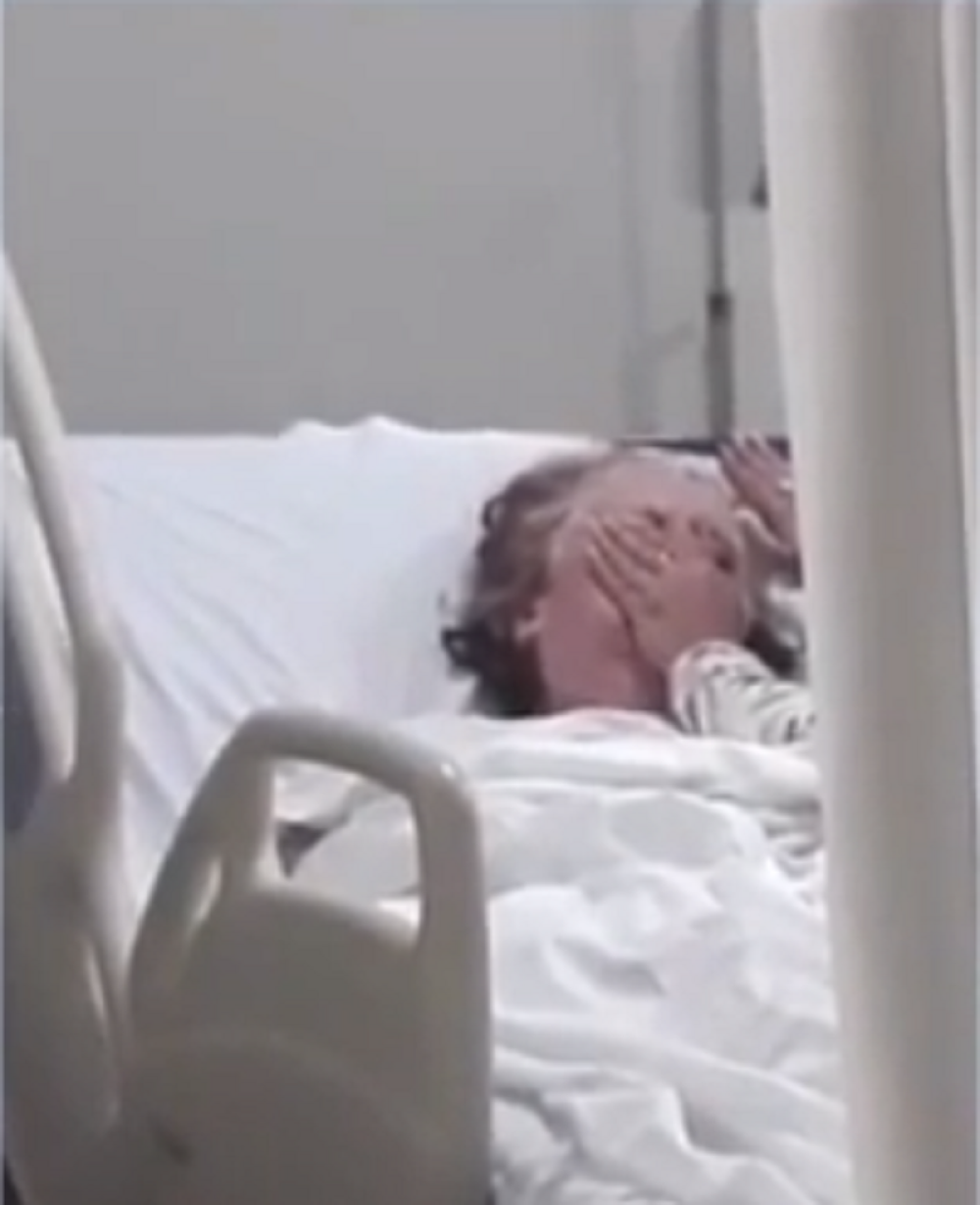 Ana se trza dok je ćerka guši u krevetu! Pacijenti snimili užas (UZNEMIRAVAJUĆI VIDEO)