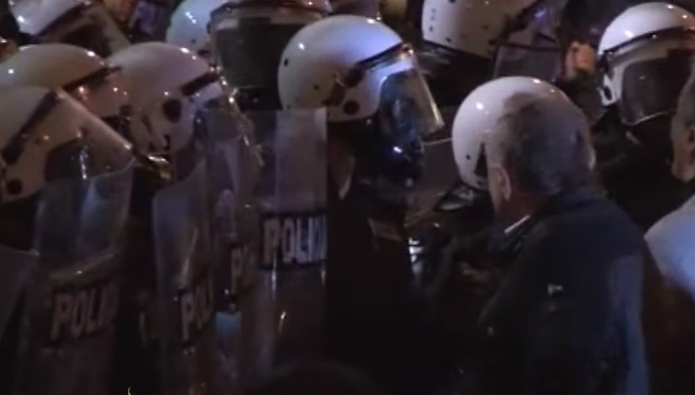 Policija zabranila okupljanja vernika!