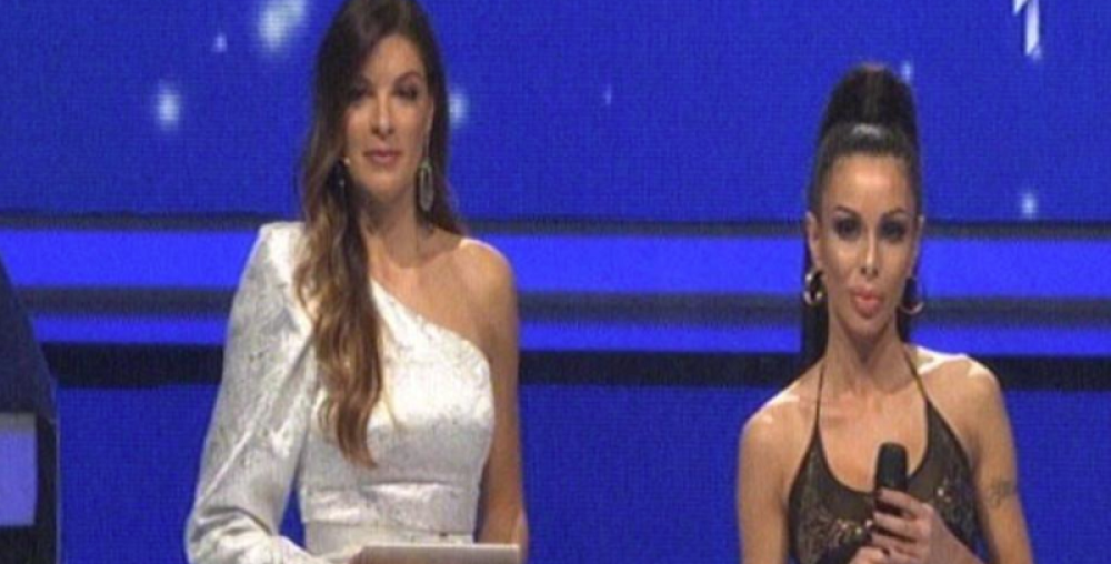 Nakon što je napustila ZG, pevačica se pojavila k'o od majke rođena: Međunožje i grudi sevaju! (FOTO)