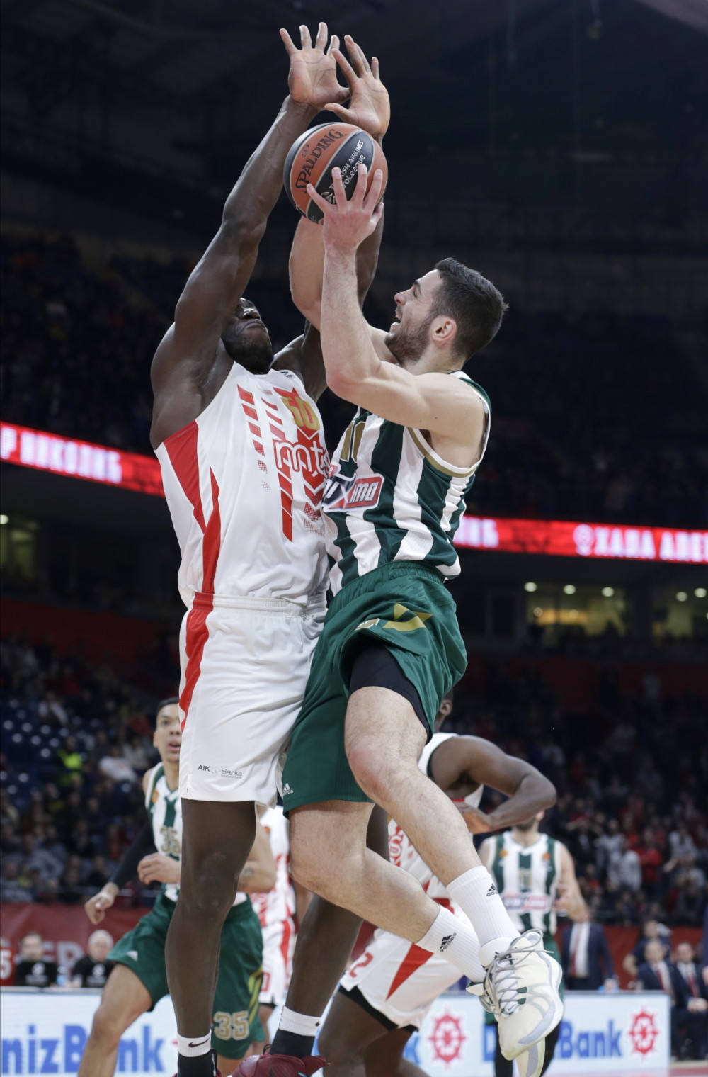 Haos u glavnom gradu! Navijači napali čelnika kluba!