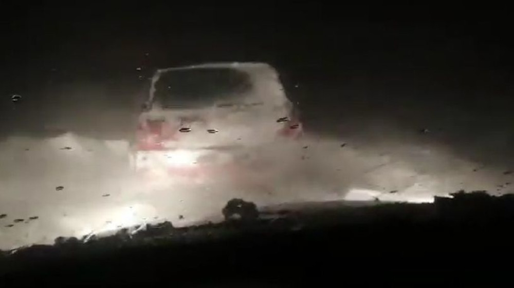 Trudnica sa petoro dece i mužem 9 sati bila zarobljena u autu za vreme mećave