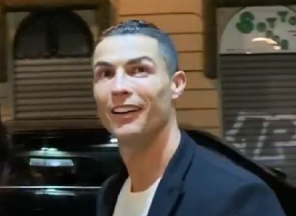 Zinućete kada vidite šta je Kristijano Ronaldo dobio na poklon - i on se zabezeknuo (VIDEO)