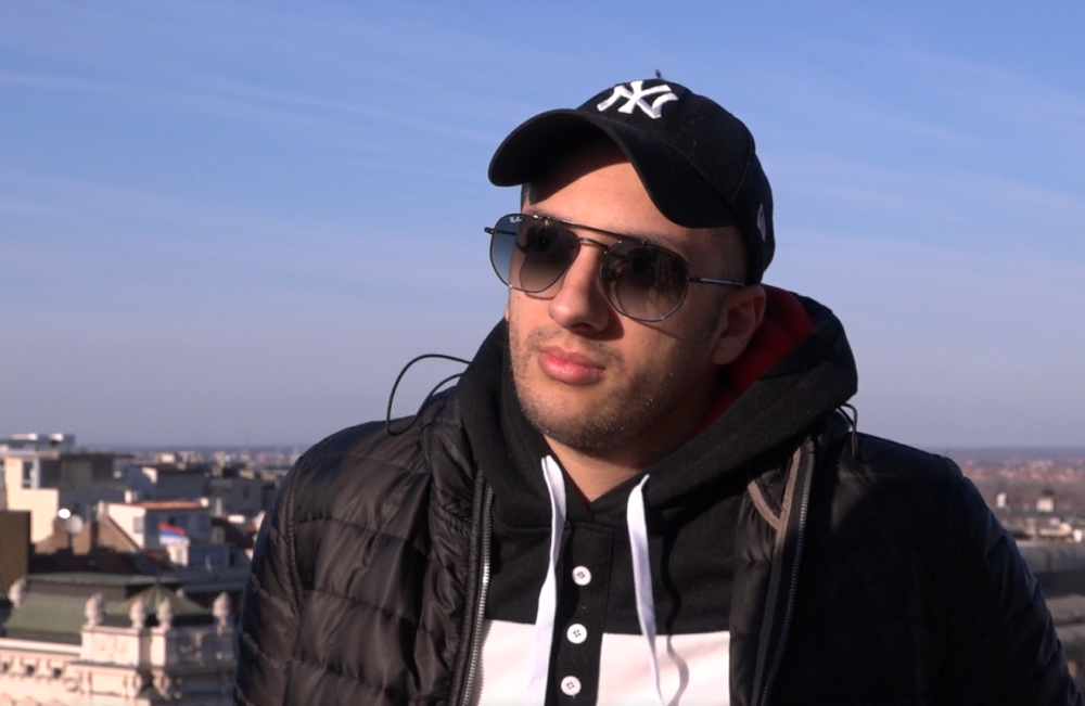 Cale zaprepastio: Samo od jedne fotografije zaradi više od prosečne srpske plate (VIDEO)