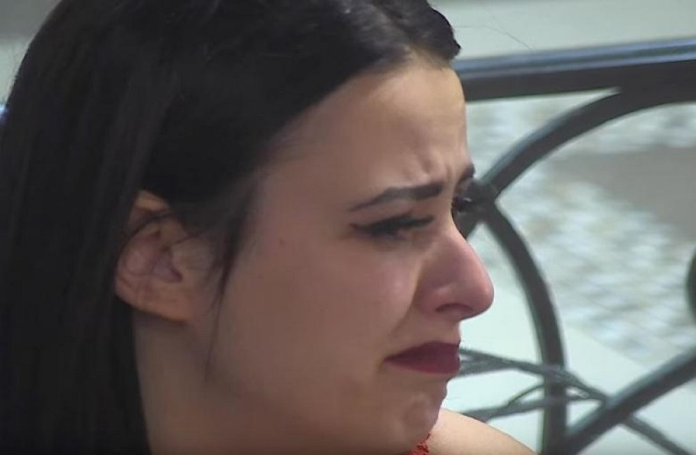 Spalili joj kuću: Učesnica "Parova" preko noći postala socijalni slučaj!