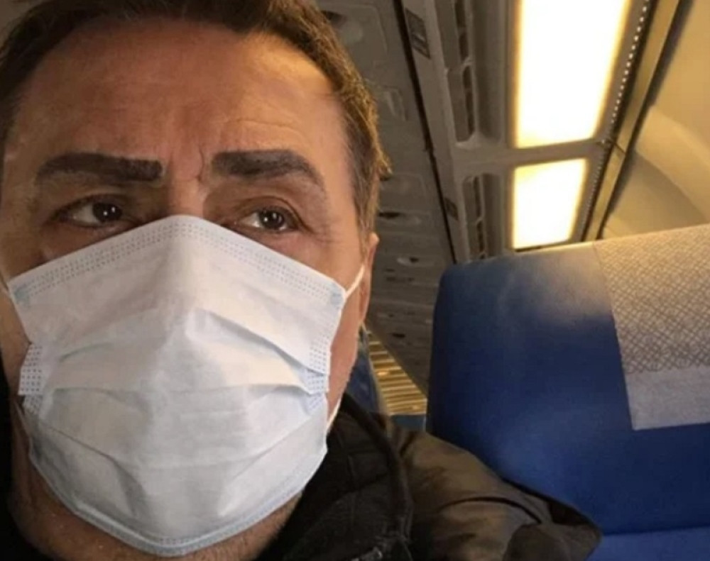 Keba u izolaciji uči engleski i piše poeziju pa otkrio da sa Severinom igra društvene igre!