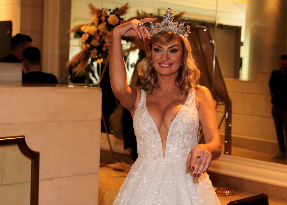 Popularna Sneki otkrila kako joj se publika smejala tokom koncerta kad se izblamirala kao nikad do tad (VIDEO)