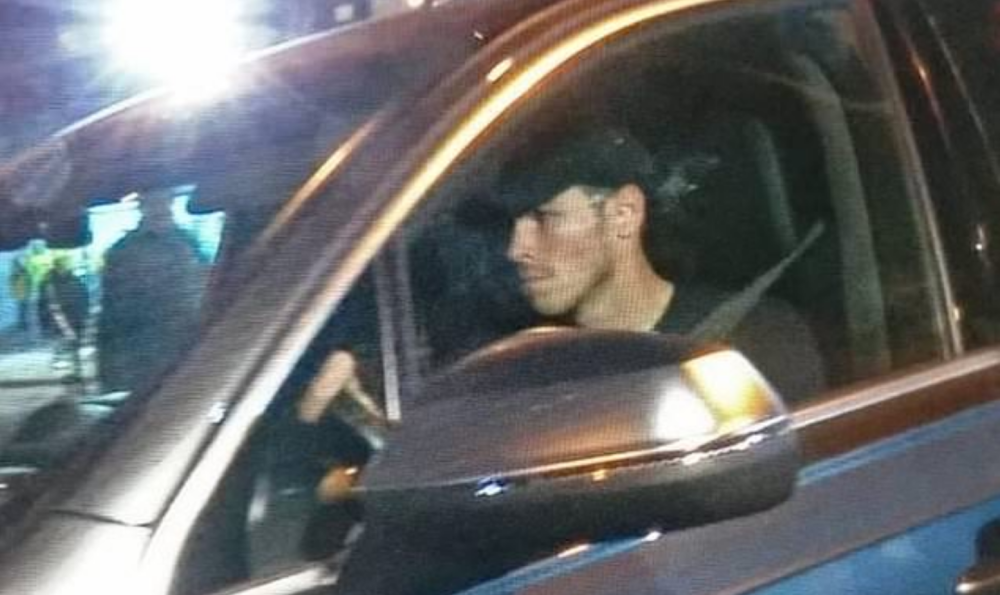 Bejl napustio stadion dok je brukanje protiv Sosijedada još trajalo, agent ga branio najglupljim opravdanjem