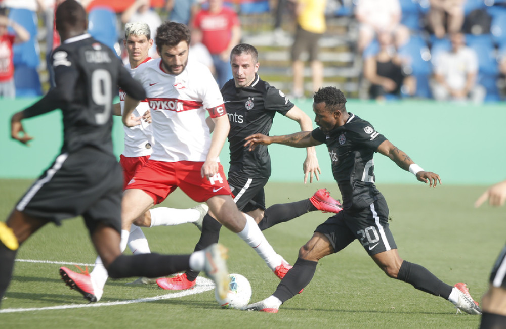 Sudije pokvarile utakmicu svojim čudnim odlukama (FOTO/VIDEO)