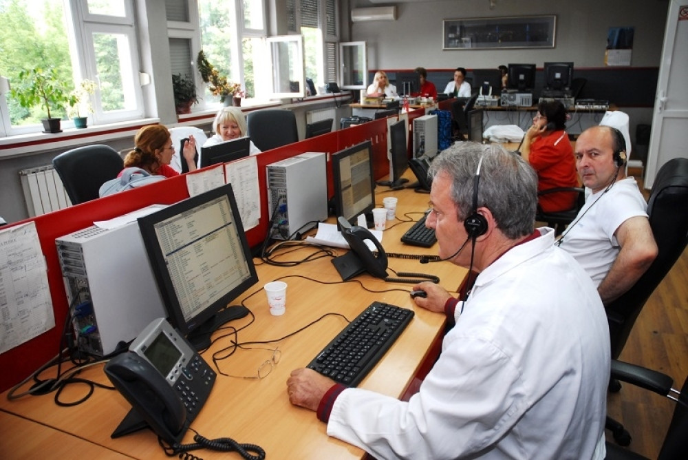 Hitna pomoć dobila poziv sa Palilule! Žena odmah prebačena u Urgentni centar