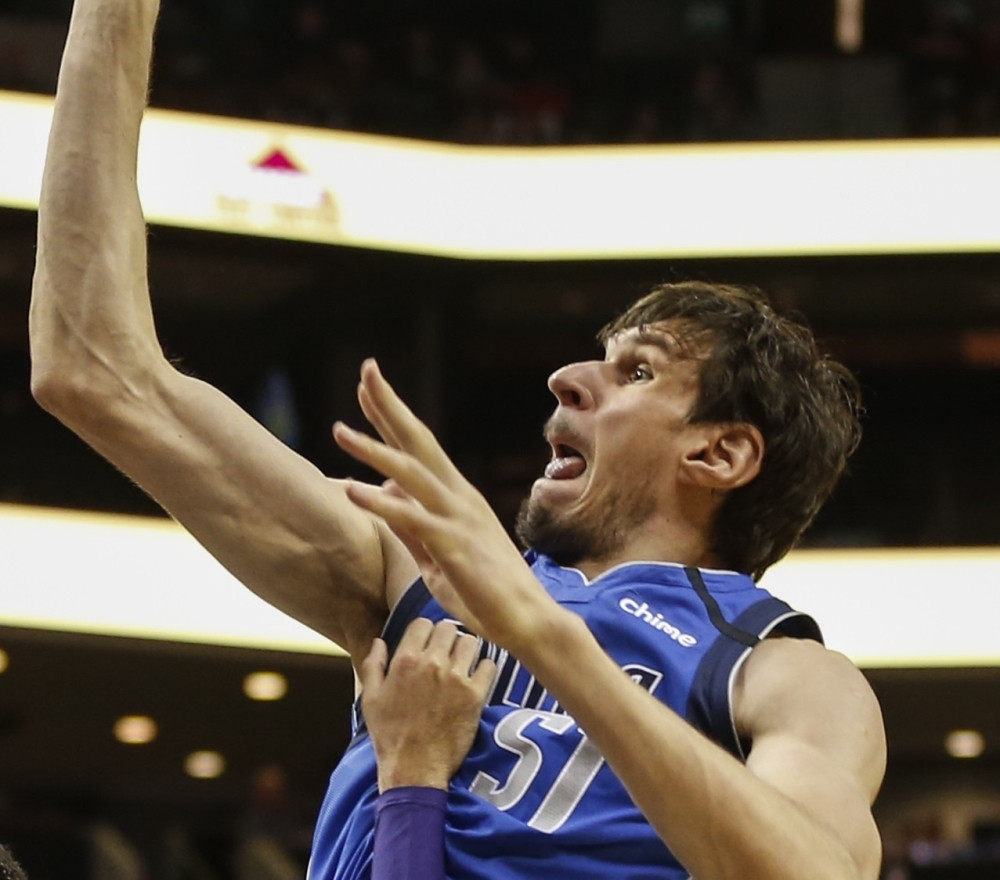 Boban Marjanović napravio strašan faul, komentator tražio "zatvor"! (VIDEO)