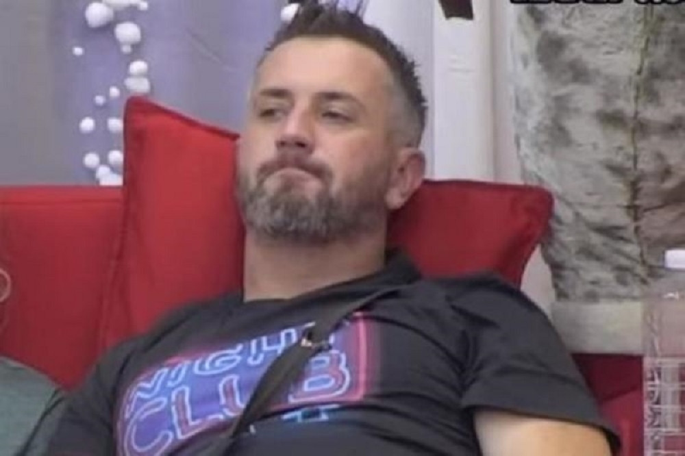 Edis Fetić ozbiljno prekršio zakon Srbije: Slučajno se izlanuo!