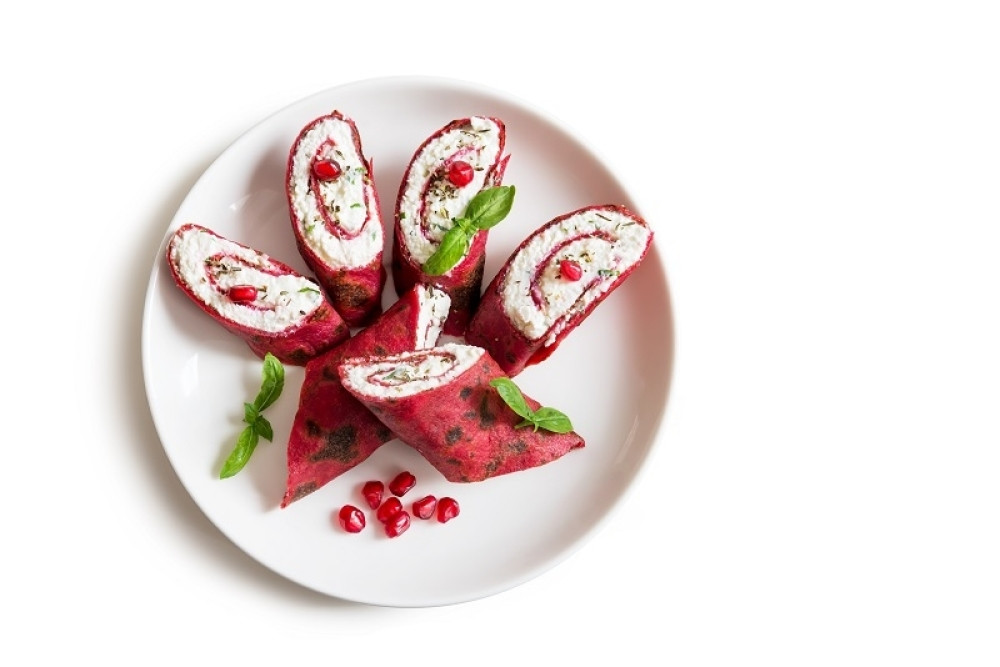 Pripremite crvene palačinke sa sirom, obožavaće ih cela porodica