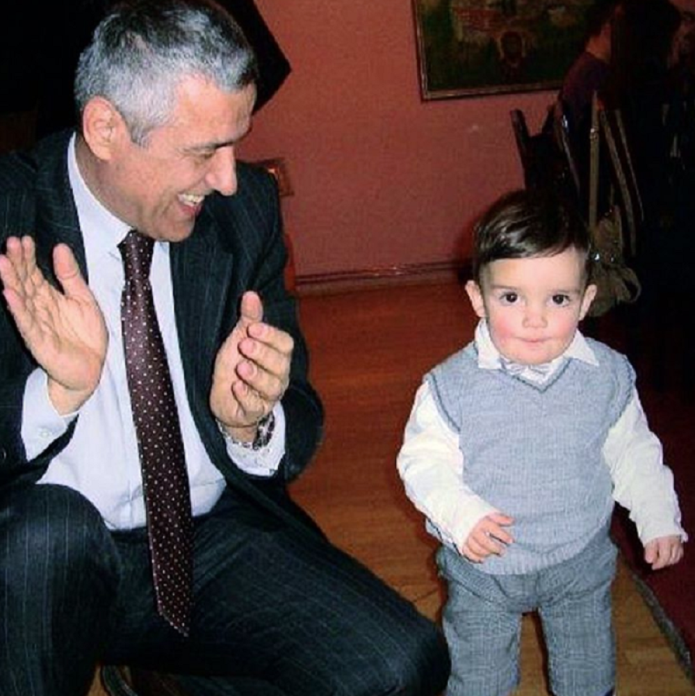 "Ništa više nije isto. Isti si samo ti sine, ti dete ljubavi, moj razlog za život i borbu..."