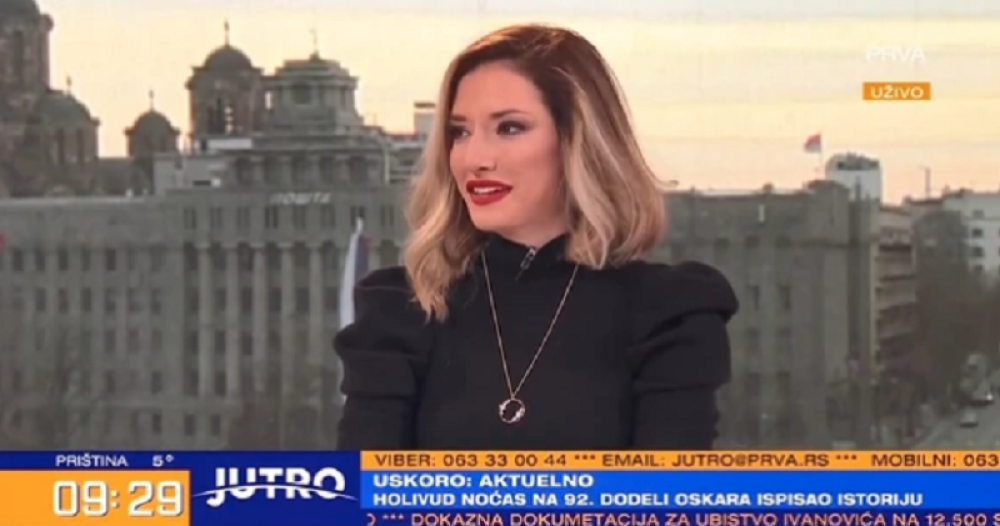 Jovana Joksimović podelila privatni video iz studija, ali jedan detalj vas neće ostaviti ravnodušnim! (VIDEO)
