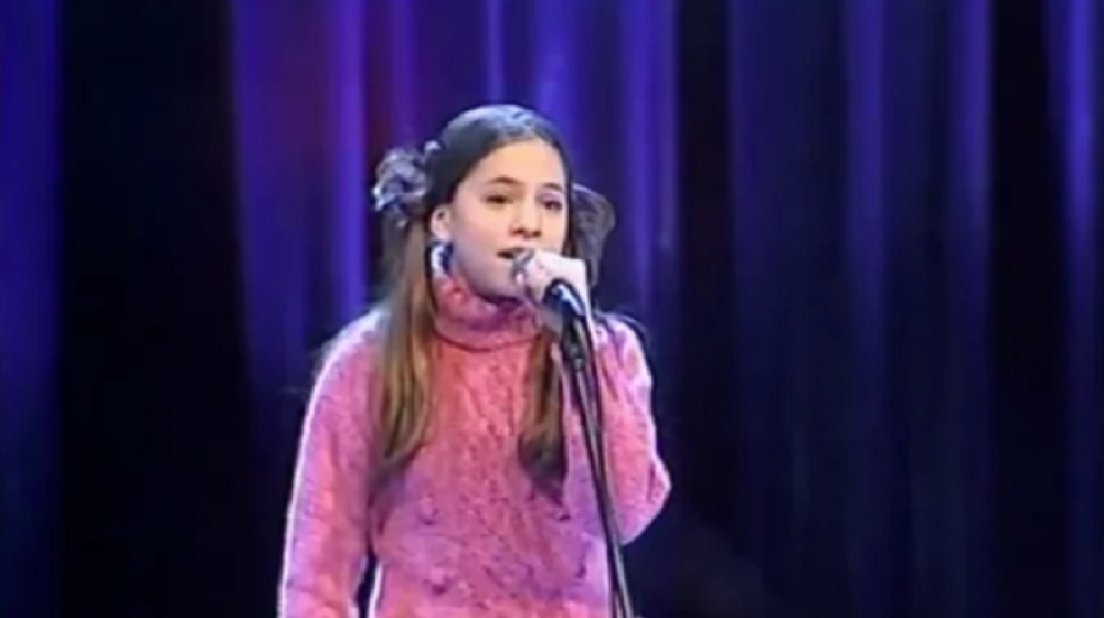 Za njom uzdiše ceo region, a ovako je izgledala kao devojčurak: Ovaj video je totalni hit!