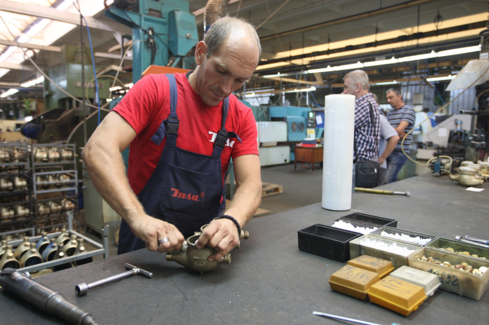 Otvara se 560 radnih mesta, potrebni ljudi za rad u fabrici