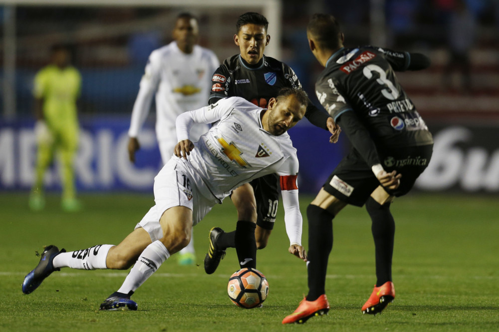 Na njega ste sigurno zaboravili! Zvezdaši ne mogu da ga ni pogledaju, a sad je zabio četri komada! (VIDEO)