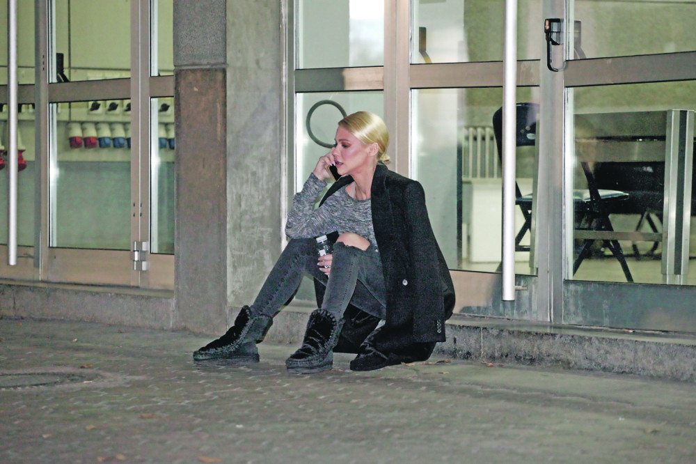 Nataši Bekvalac pozlilo na probi, pa završila na betonu! Niko da joj pomogne (FOTO)