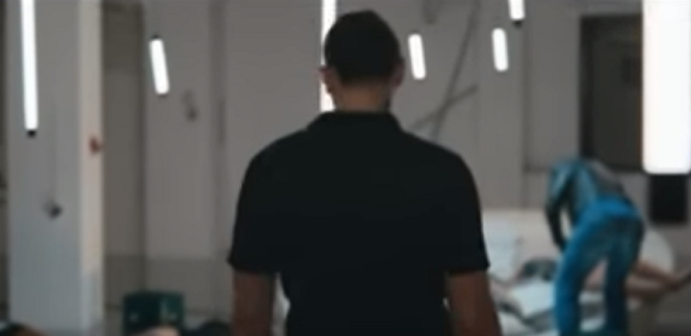 Našeg poznatog glumca osvojila jedna žena, ostavila samo cipelu