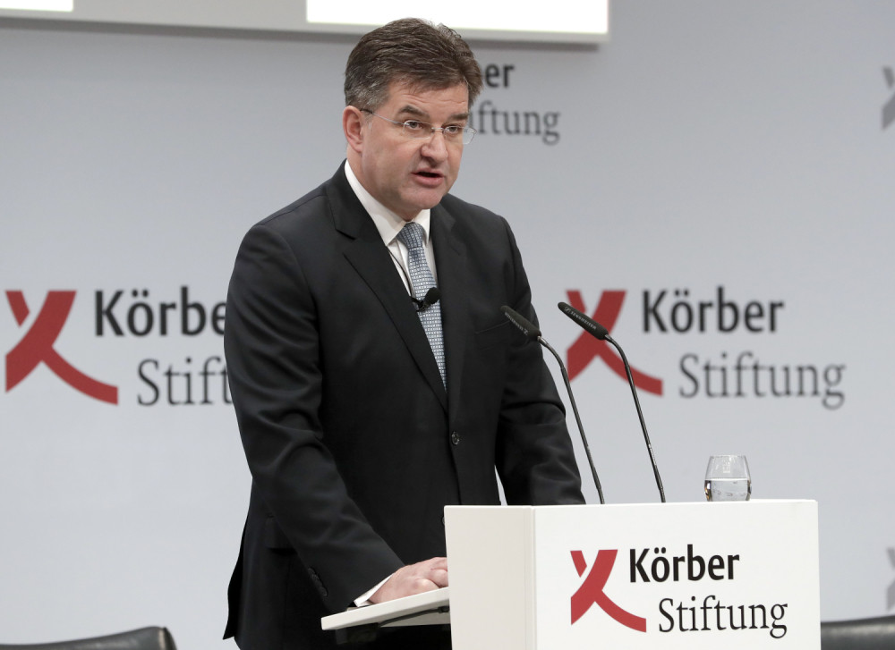 On je specijalni izaslanik EU za dijalog Beograda i Prištine