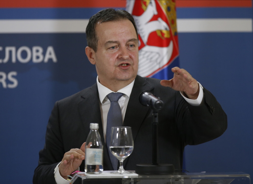 Ivica Dačić objasnio Đukanoviću sta će mu se desiti ako udari na Srbe