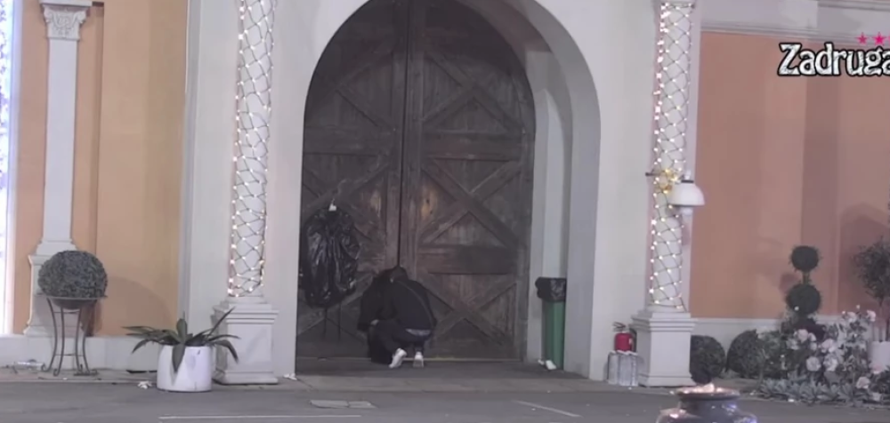 Javno obraćanje diskvalifikovanog zadrugara: "U karantinu sam zbog koronavirusa!" (FOTO)