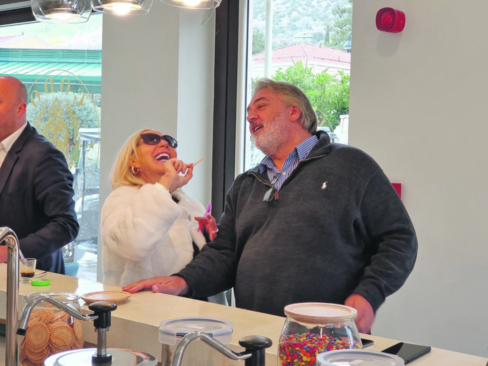 Lepa Brena otkrila komične detalje veridbe sa Bobom, pored njega i otac je ostavio u neverici svojim ponašanjem