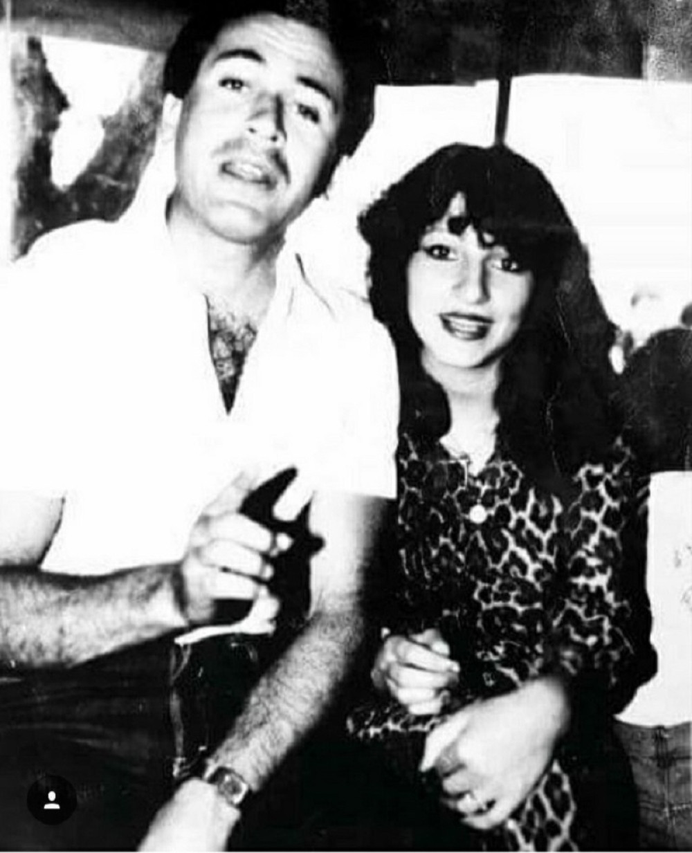 Šuška se da su bili u burnoj emotivnoj vezi: Da li prepoznajete poznatog foklera i popularnu pevačicu?