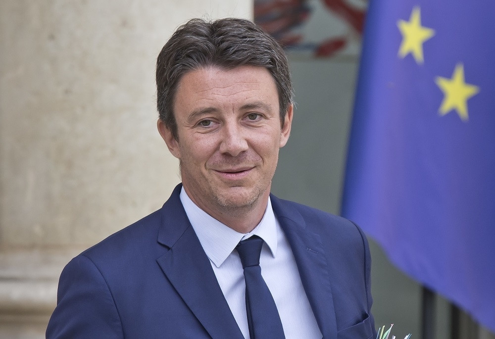 Makron je upravo izgubio Pariz, a za sve je kriv njegov čovek koji je snimao svoj pe*is! (EKSPLICITAN SADRŽAJ)