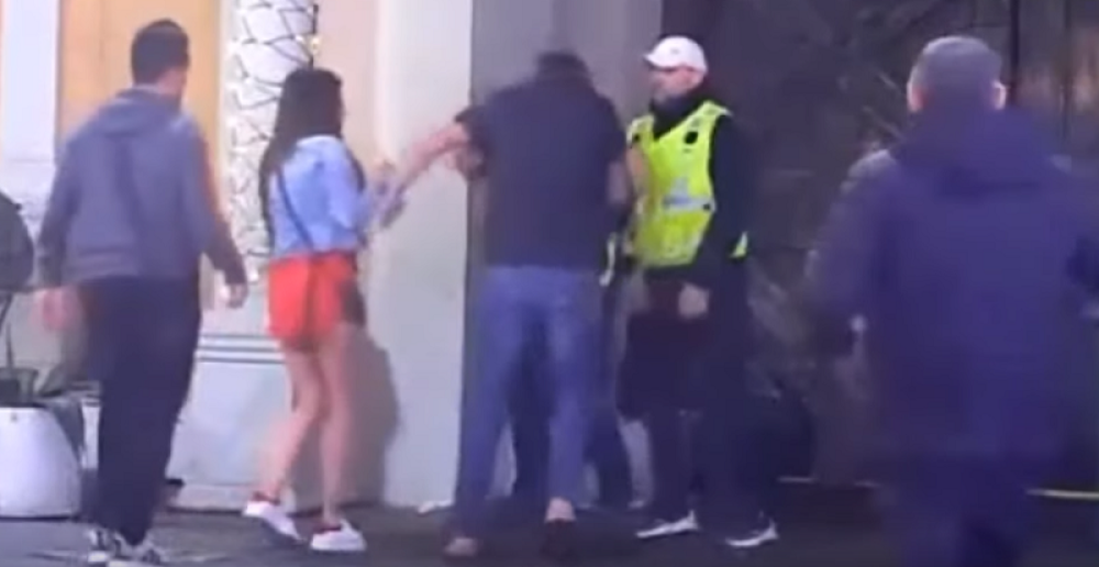 Haos u Zadruzi: Edis nasrnuo na obezbeđenje! Razvalio kapiju zbog Dragane!? (VIDEO)