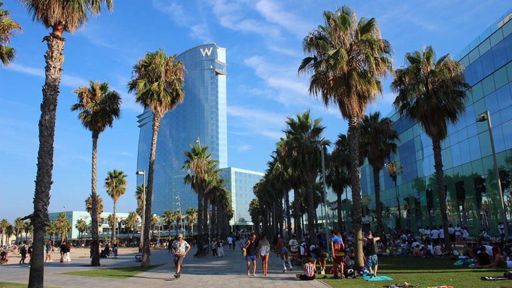 SJAJNI SAJAMSKI POPUSTI ZA OBILAZAK EVROPSKIH GRADOVA I EGZOTIČNIH DESTINACIJA