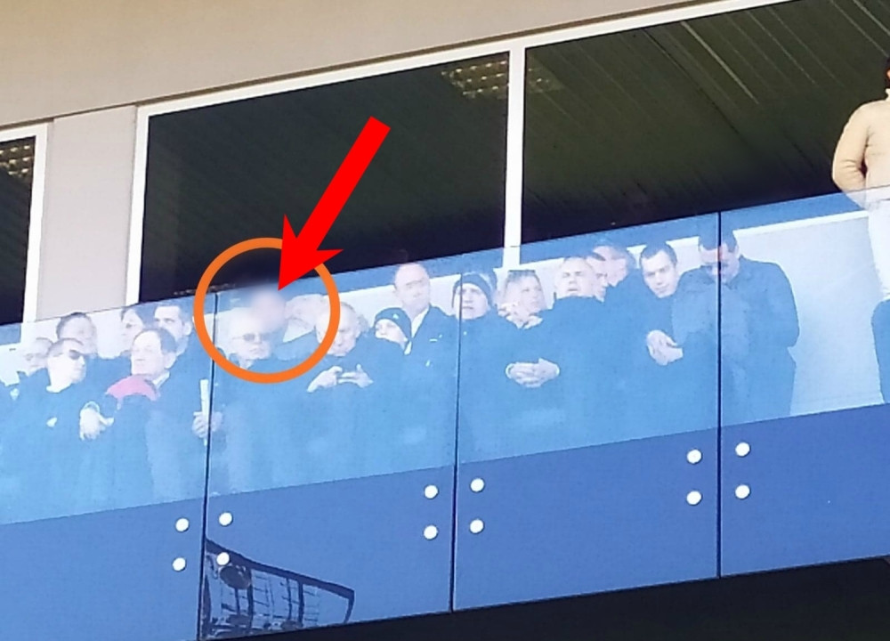 Iza predsednika Crvene zvezde i Dragana Džajića sedi čovek koji zna kako da brani od napadača (FOTO)