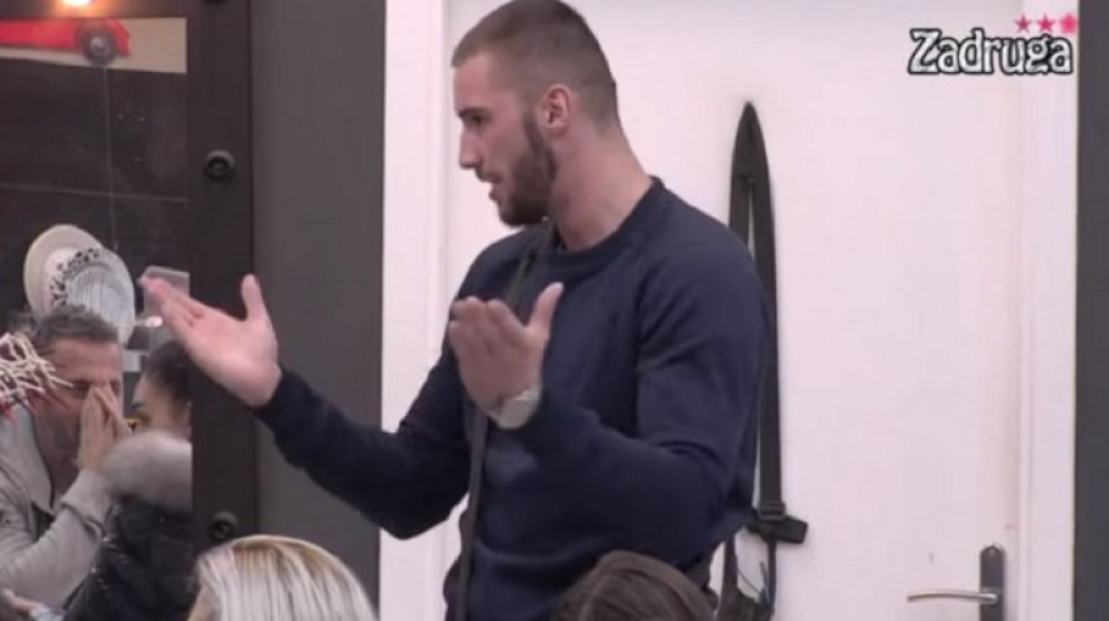 Sa knedlom u grlu govorio je Mensur: Ajdarpašić svojom pričom dirnuo ceo svet! (VIDEO)