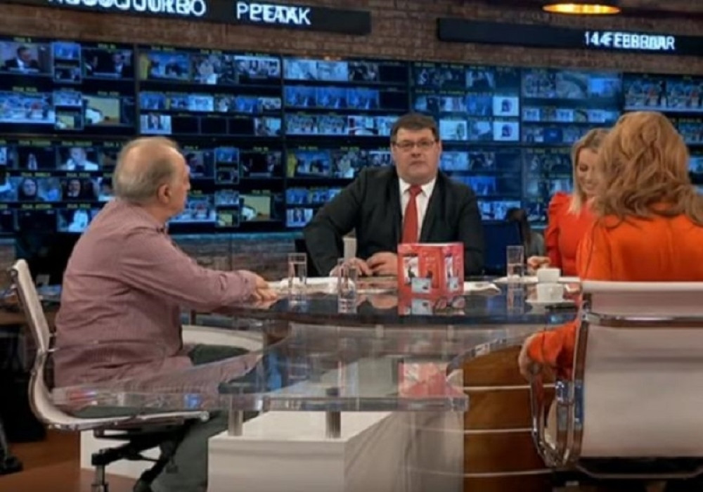 Ljubavnica je prelepa reč! Supruga je samo osoblje u kući (VIDEO)