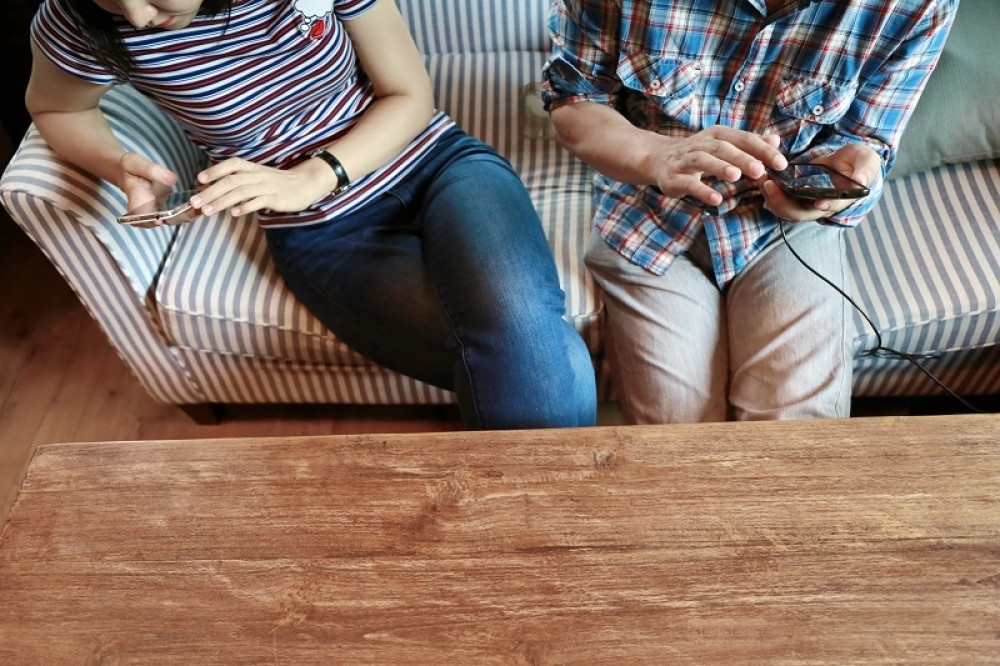 Koje su poze najbolje za vreme pandemije (VIDEO)