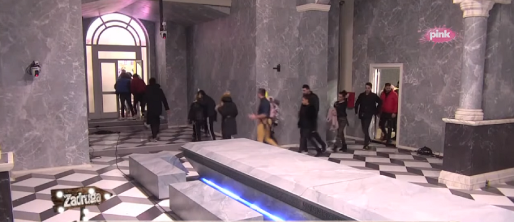 Evo ko je napustio "Zadrugu"! Takmičar izašao iz rijalitija i nakon dupliranja glasova!