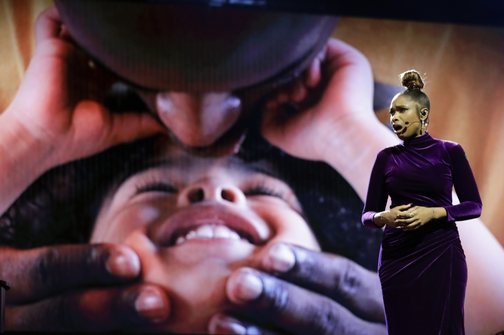 Najveća zvezda gradskog rivala Lejkersa dobila nagradu nazvanu po slavnom košarkašu