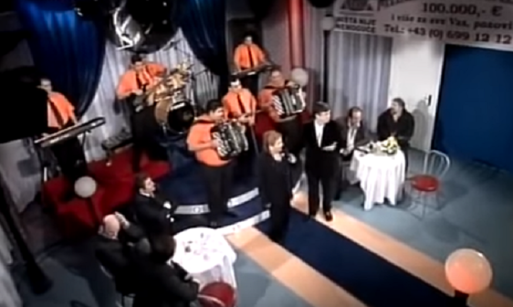 Bila je jedna od najvećih zvezda naše estrade, onda se propila pred kraj života i umrla zaboravljena od svih (VIDEO)