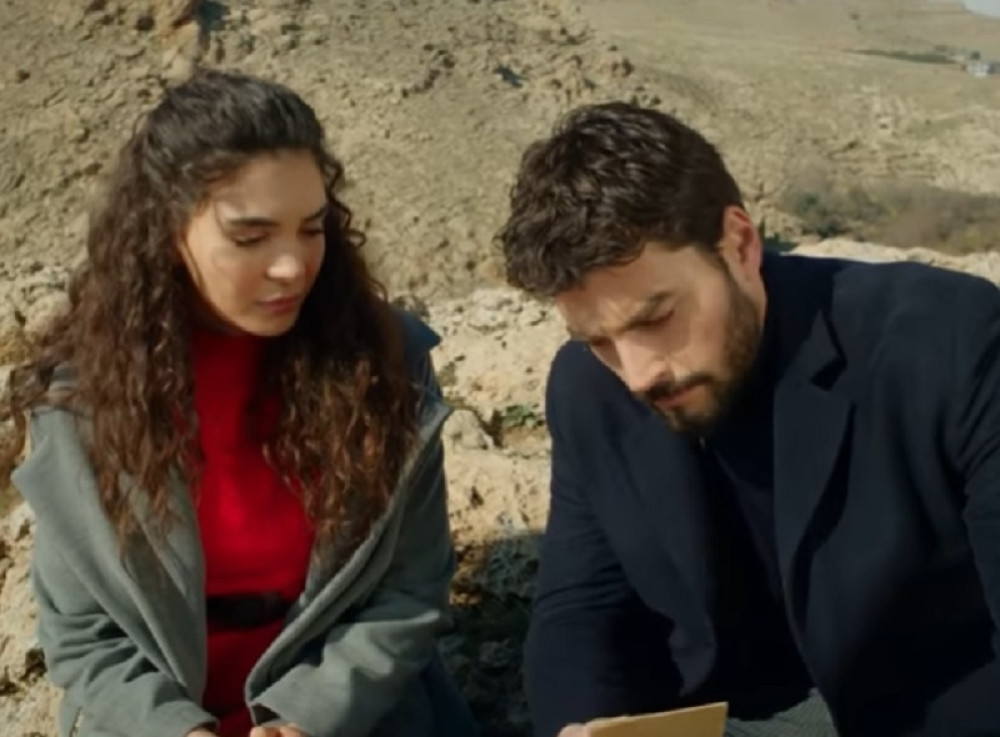 Procurio scenario kraja serije "Nemoguća ljubav": Azize pokušava da ubije Hazara, ali metak pogađa Rejan... (VIDEO)