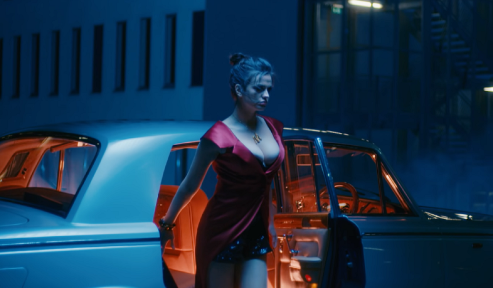 Milica Pavlović zaustavila auto, a onda učinila predivnu stvar za prosjaka! (FOTO)