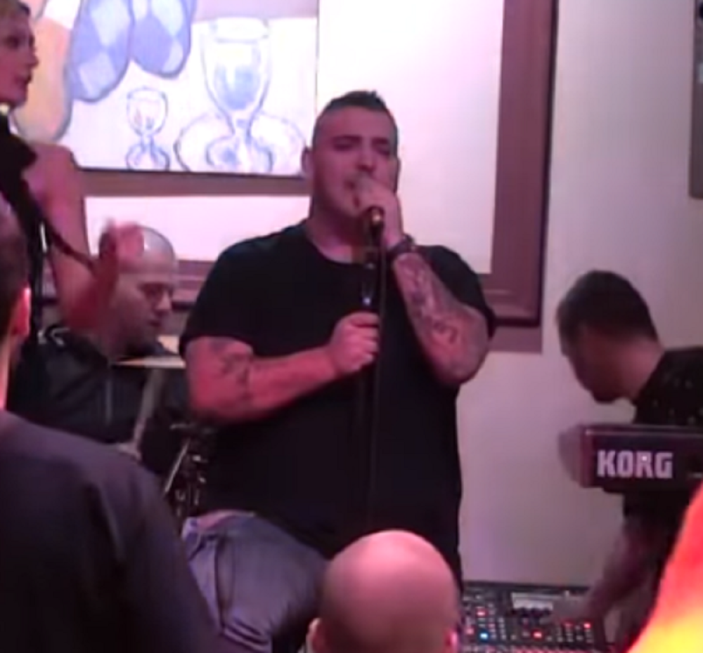 Prvi nastup Darka Lazića nakon pandemije koronavirusa: Pevač doveo atmosferu do usijanja (VIDEO)