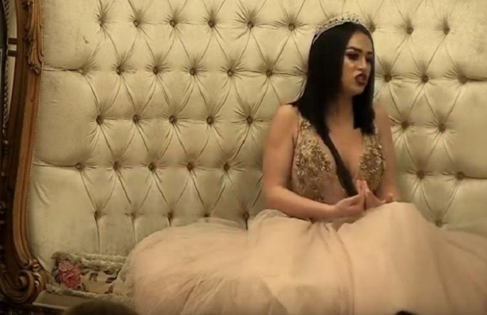 Skinula se gola , pa se nabijala cimeru na "ponos": Učesnica "Parova" vrelim plesom uzdrmala njegovo međunožje!