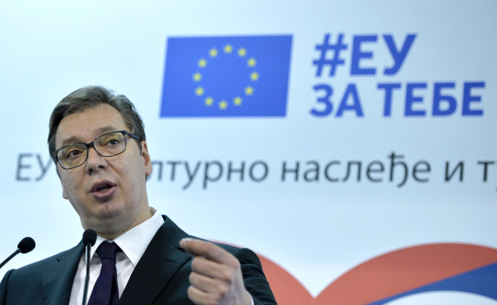 Predsednik Vučić posetio posebno mesto i najavio odsudnu borbu za Kosovo i Metohiju