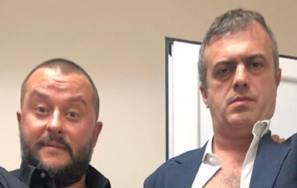 Ivan Ivanović i Sergej Trifunović se raskopčavaju, skidaju kaiš i zagrljeni, strasno maze po bradavicama (FOTO 18+)